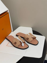 Oasis Sandals