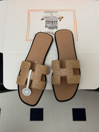 Oasis Sandals