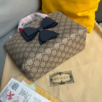 Supreme Tote