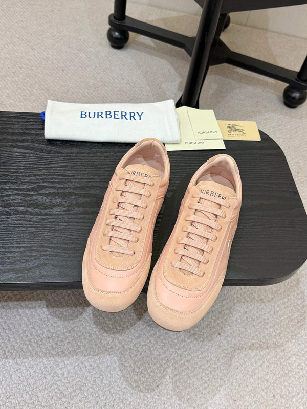 Knight Runner Sneakers