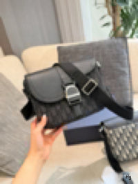 Heritage Messenger Bag