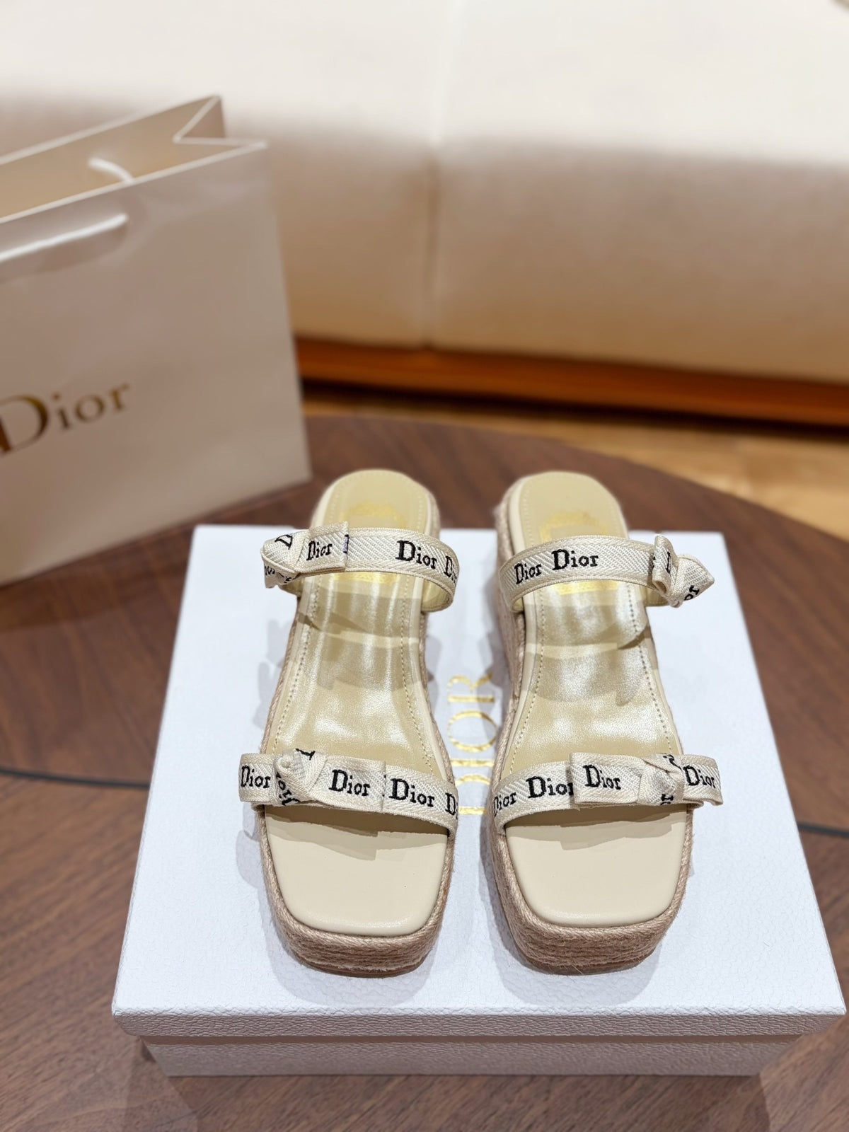 J'Adio Wedge Slides
