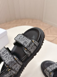 Dioract Sandals