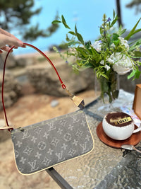 Pochette Accessoires Bag
