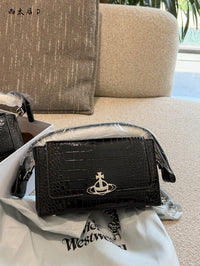 Louise Crossbody Bag