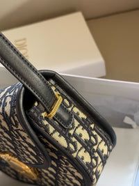 Médaillon Flap Bag