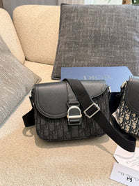 Heritage Messenger Bag