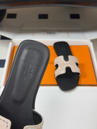 Oasis Sandal
