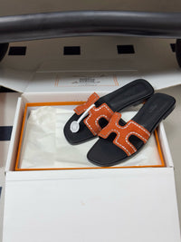 Oasis Sandal