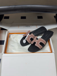 Oasis Sandal