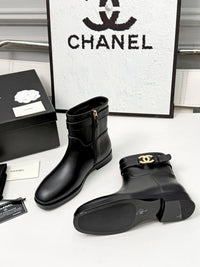 26B Ankle Leather Boots