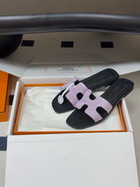 Oasis Sandal