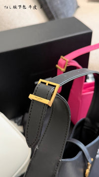Le 5 à 7 Hobo Bag