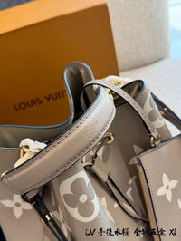 Néonoé Bucket Bag