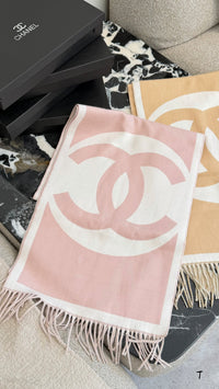 Logo Scarf