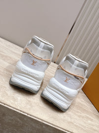 Run 55 Sneakers