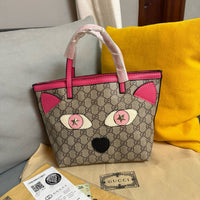 Supreme Tote