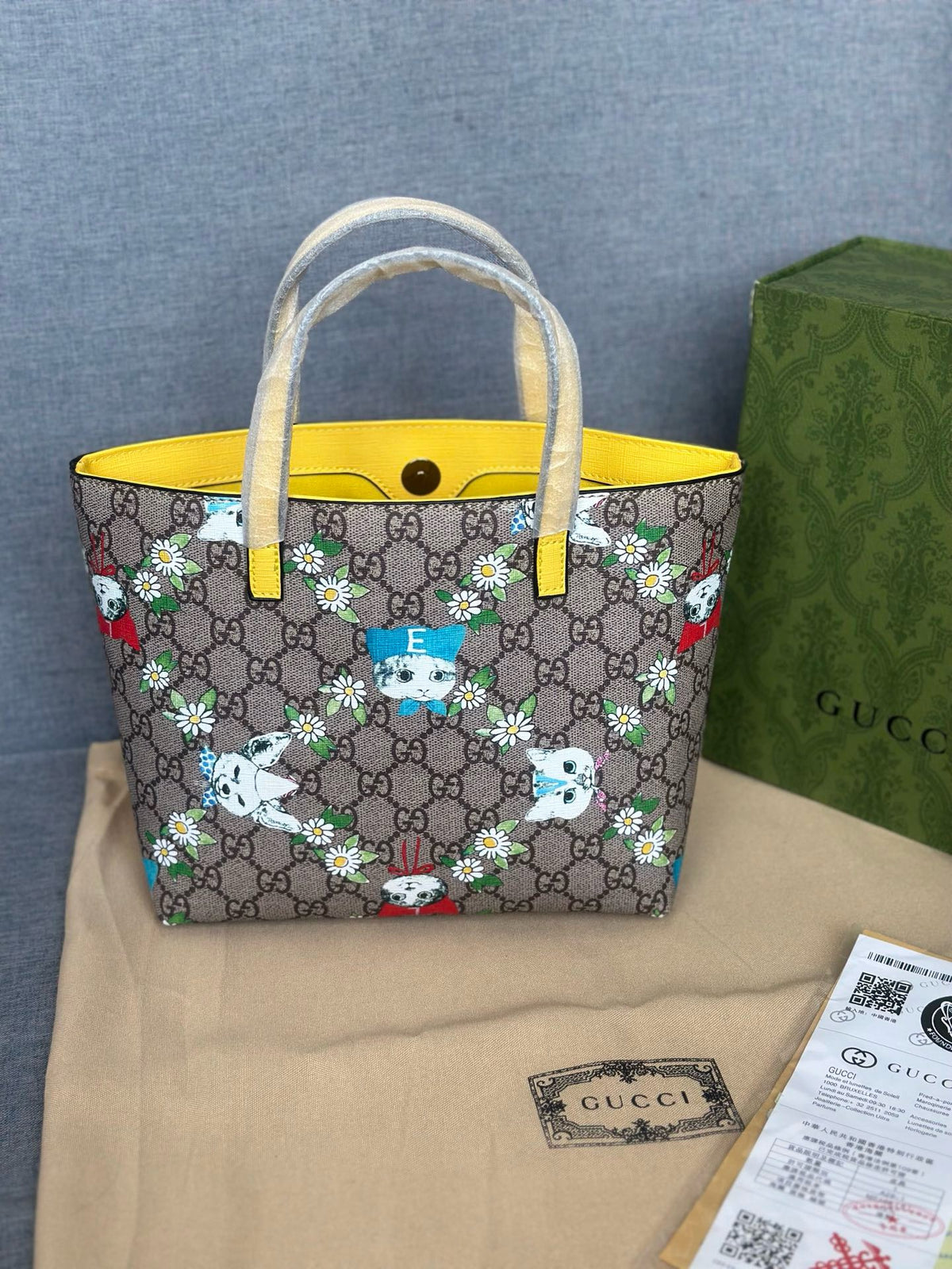 Supreme Tote