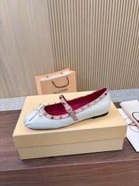 Garavani Mary Jane Rockstud Ballerinas
