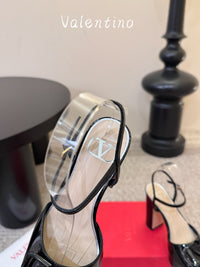 VLogo Signature Platform Sandals