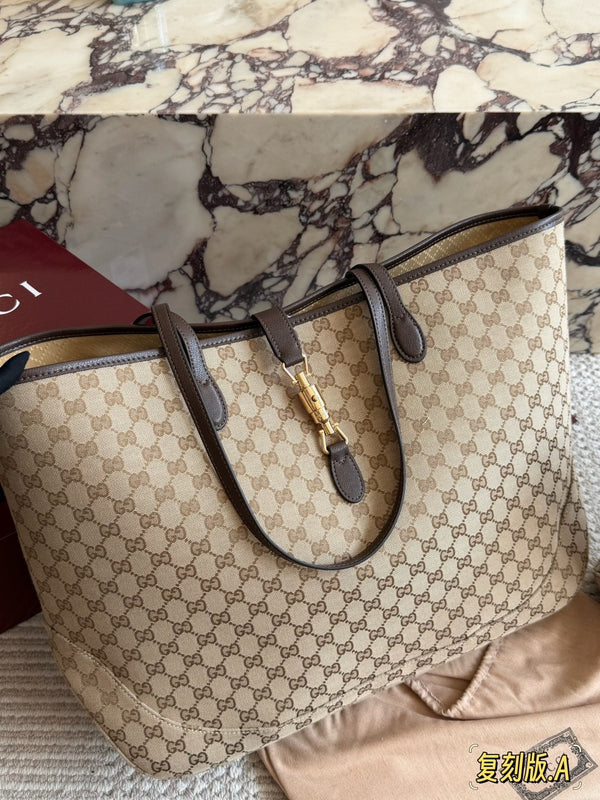 Demna Bag