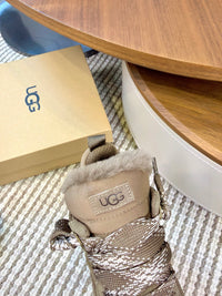 Lowmel Sneakers