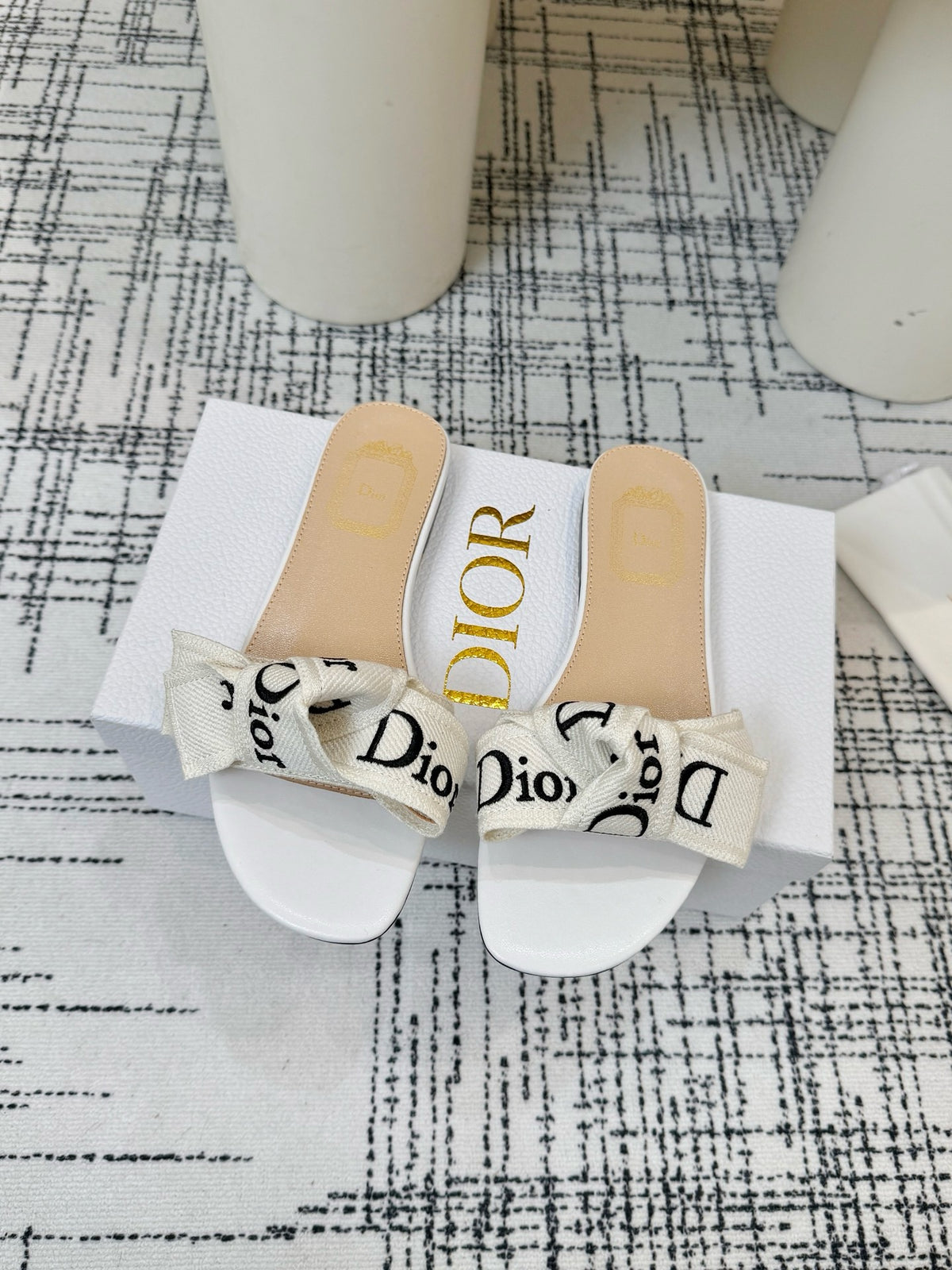 J'Adior Slides
