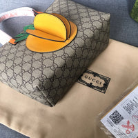 Supreme Tote