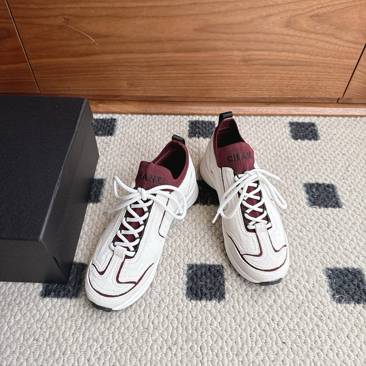 26A Logo Trainers