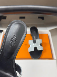 Oasis Sandals