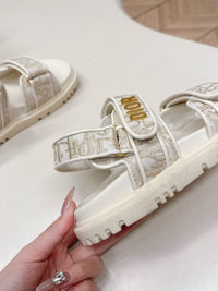 Dioract Sandals
