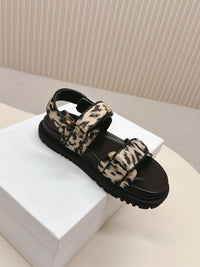 Dioract Sandals
