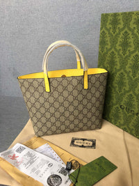 Supreme Tote