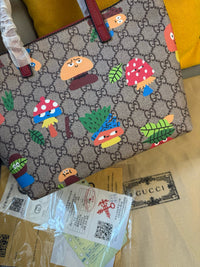Supreme Tote