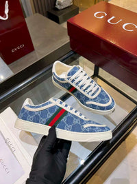 Stretch Low Top Trainers