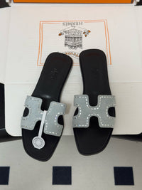 Oasis Sandal
