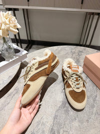 Gymnasium Suede Sneakers