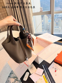 Picotin 18 Bag