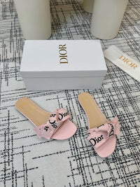 J'Adior Slides