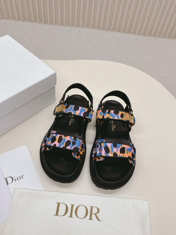 Dioract Sandals