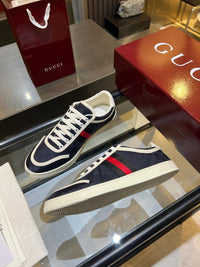 Stretch Low Top Trainers