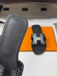 Oasis Sandals