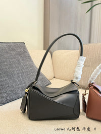 Medium Leather Shoulder Bag