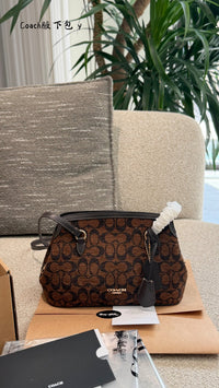 Elise Shoulder Bag