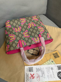 Supreme Tote