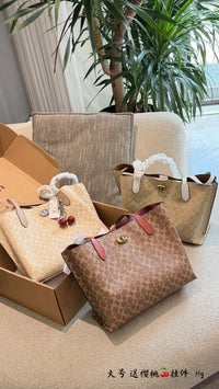 Willow Tote Bag