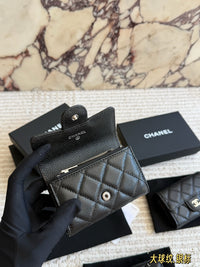 Classic Flap Card Holder