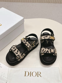 Dioract Sandals