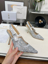 26S Slingback Pumps