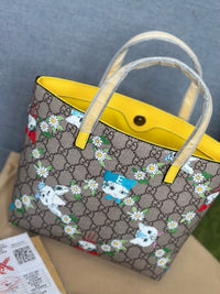 Supreme Tote